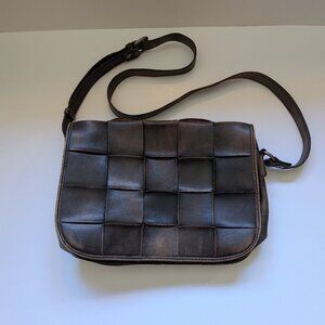 Great cond. Patricia Nash Vitellia "Distressed" Purse - slate woven collection